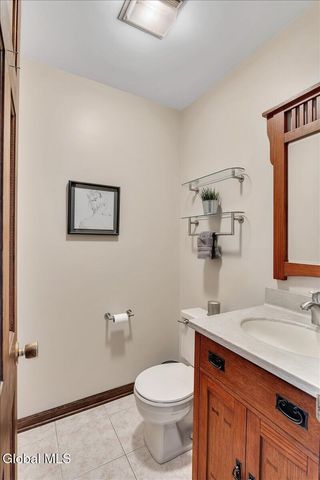 767 Huntingdon Drive, Niskayuna, NY 12309