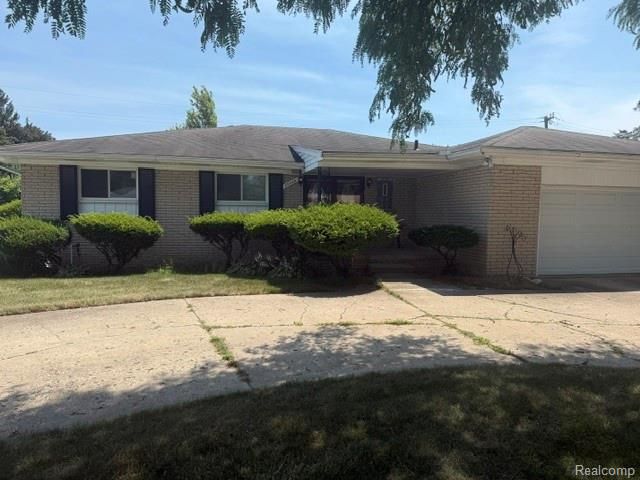 25544 Filmore Place, Southfield, MI 48075
