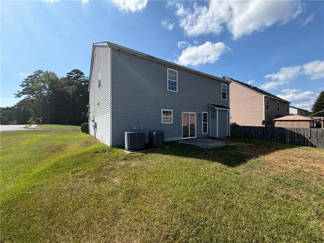 7402 Walton Hill, Fairburn, GA 30213