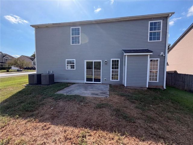 7402 Walton Hill, Fairburn, GA 30213