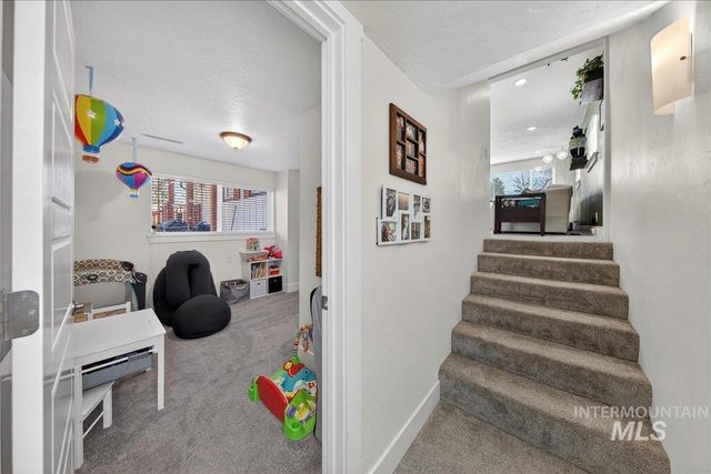 621 N Roosevelt St, Boise, ID 83706