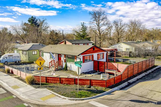 621 N Roosevelt St, Boise, ID 83706