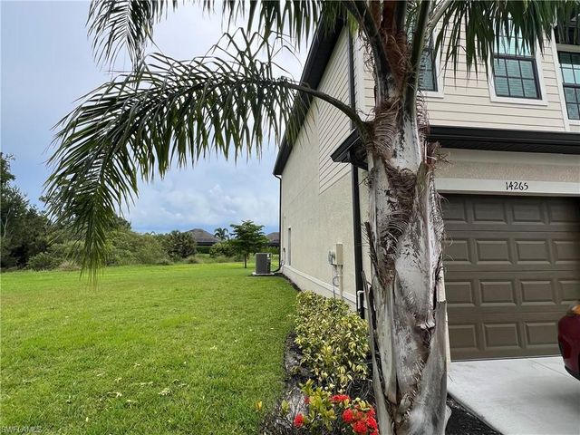 14265 Oviedo PL, Fort Myers, FL 33905