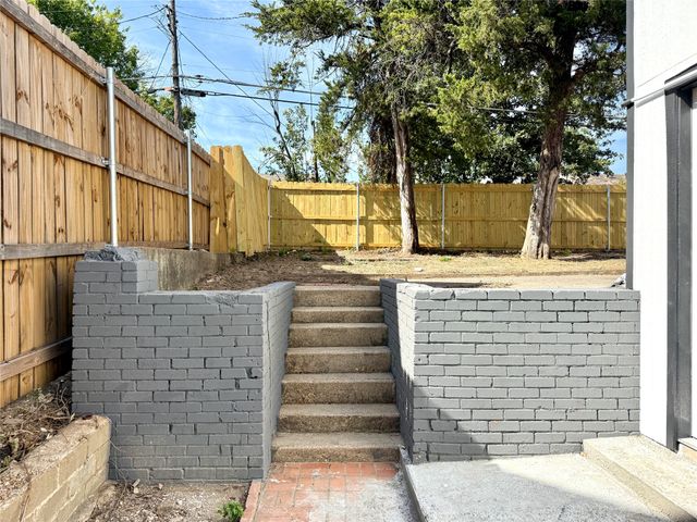1201 Forester Drive, Dallas, TX 75216