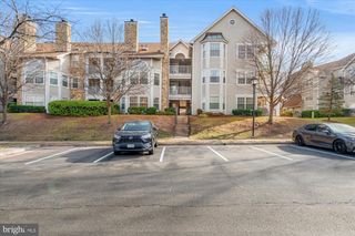 5600 WILLOUGHBY NEWTON DR #12, Centreville, VA 20120