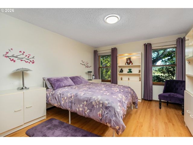 18345 Se CHELDELIN Rd, Gresham, OR 97080