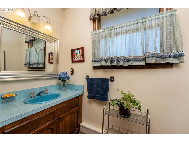 18345 Se CHELDELIN Rd, Gresham, OR 97080