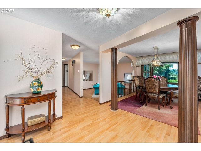 18345 Se CHELDELIN Rd, Gresham, OR 97080