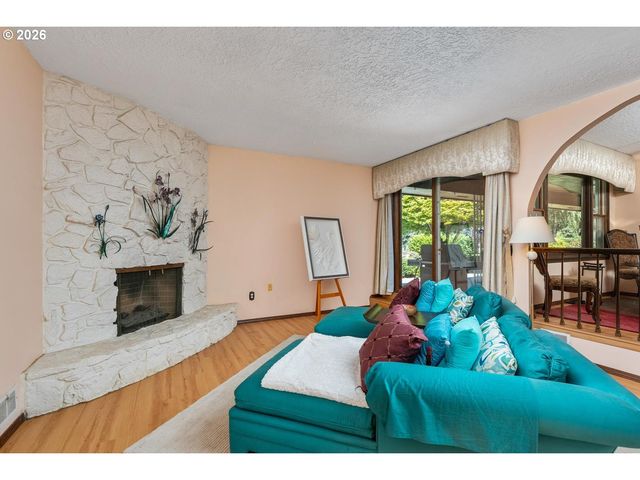 18345 Se CHELDELIN Rd, Gresham, OR 97080
