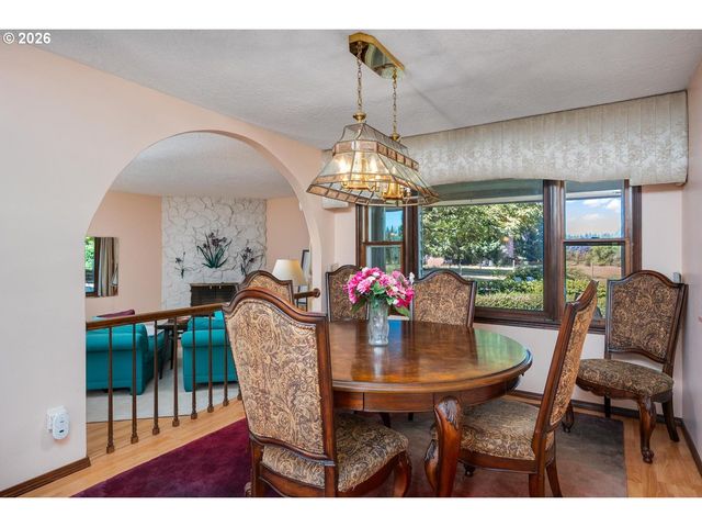 18345 Se CHELDELIN Rd, Gresham, OR 97080