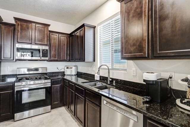 4453 Golden Eagle Loop NE, Rio Rancho, NM 87144