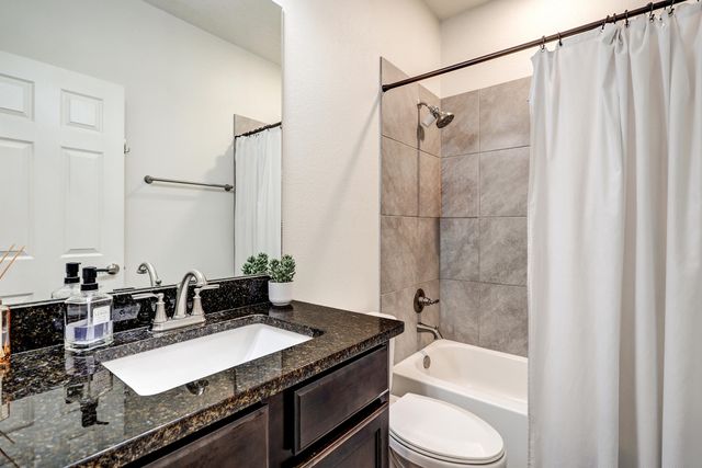 4453 Golden Eagle Loop NE, Rio Rancho, NM 87144