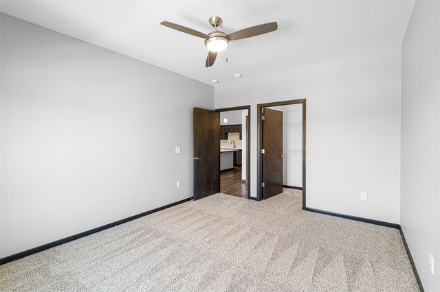 2877 Spring Rose Circle 208, Coralville, IA 52241