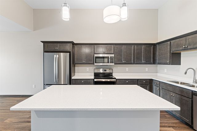 2877 Spring Rose Circle 208, Coralville, IA 52241