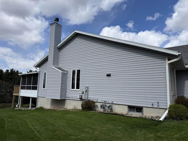 1045 Saddle Ridge, Portage, WI 53901
