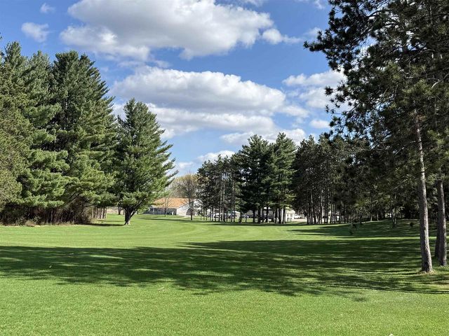 1045 Saddle Ridge, Portage, WI 53901