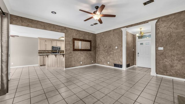 808 W Couts Street, Weatherford, TX 76086