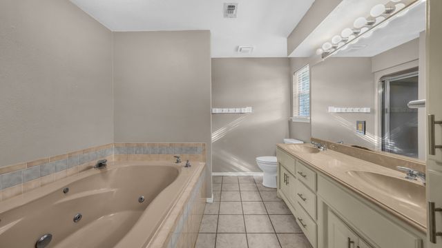 808 W Couts Street, Weatherford, TX 76086