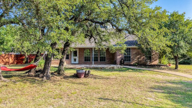 808 W Couts Street, Weatherford, TX 76086