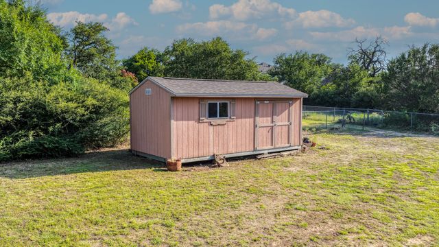 808 W Couts Street, Weatherford, TX 76086