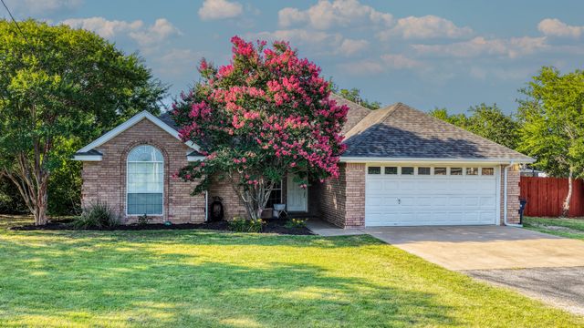 808 W Couts Street, Weatherford, TX 76086
