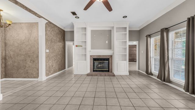 808 W Couts Street, Weatherford, TX 76086