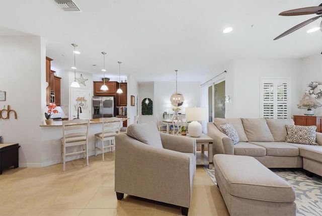 173 NAVIGATION CIRCLE 107, Osprey, FL 34229