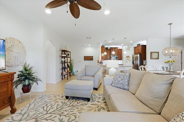 173 NAVIGATION CIRCLE 107, Osprey, FL 34229