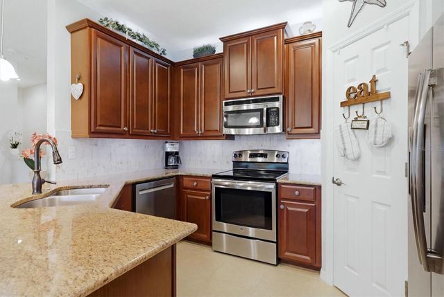 173 NAVIGATION CIRCLE 107, Osprey, FL 34229