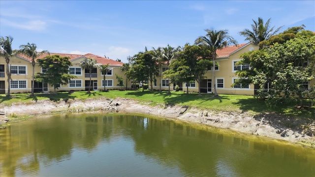 173 NAVIGATION CIRCLE 107, Osprey, FL 34229