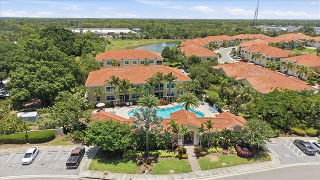 173 NAVIGATION CIRCLE 107, Osprey, FL 34229