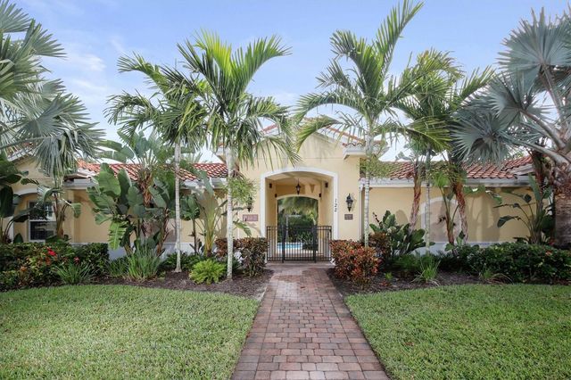 173 NAVIGATION CIRCLE 107, Osprey, FL 34229