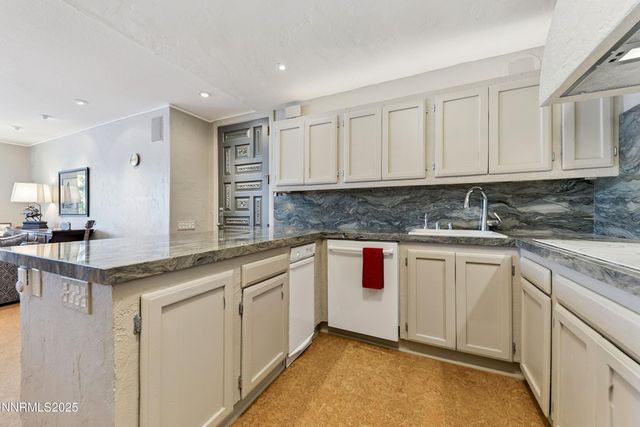 455 Lakeshore Boulevard 2B, Incline Village, NV 89451