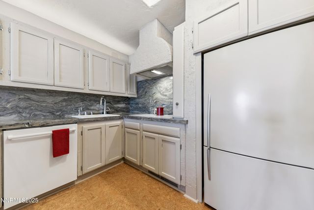 455 Lakeshore Boulevard 2B, Incline Village, NV 89451