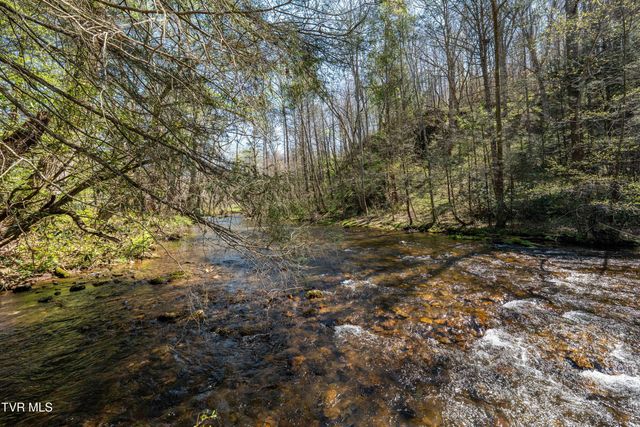 1676 Tn-91, Elizabethton, TN 37643