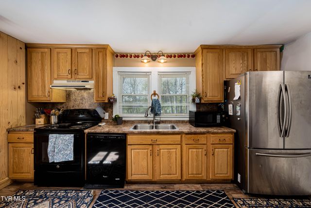 1676 Tn-91, Elizabethton, TN 37643