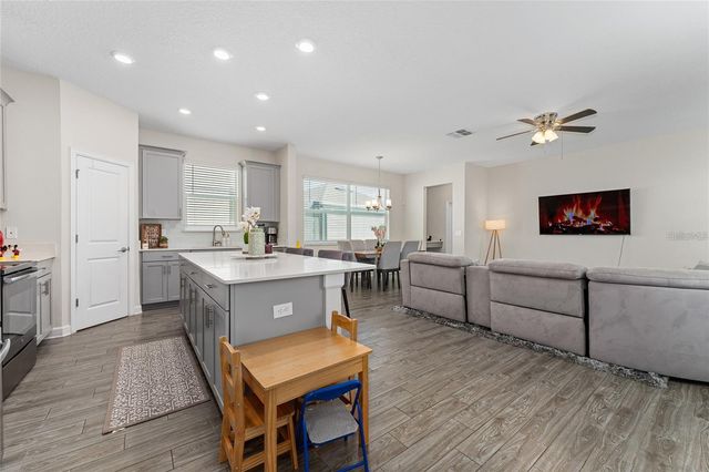 11934 IMAGINARY WAY, Orlando, FL 32832