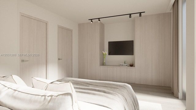 250 Collins Avenue 207, Miami Beach, FL 33139