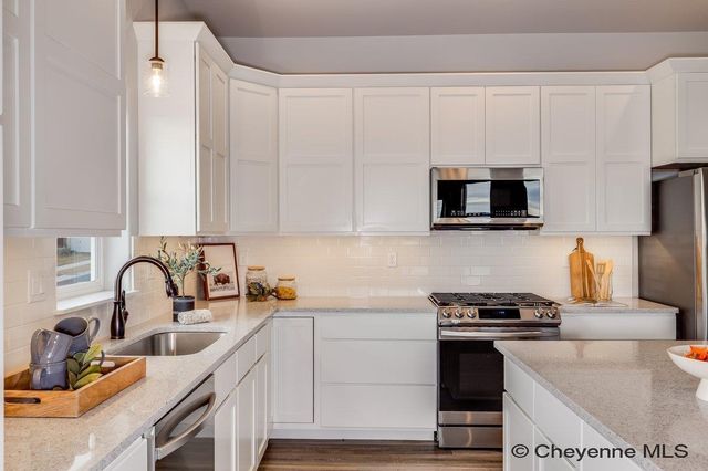 5601 CARMEL DR, Cheyenne, WY 82009