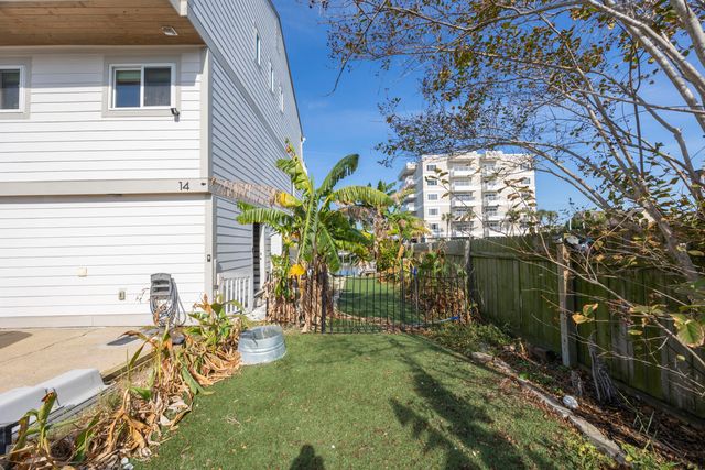 445 Gulf Shore Drive UNIT 14, Destin, FL 32541