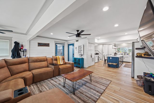 445 Gulf Shore Drive UNIT 14, Destin, FL 32541