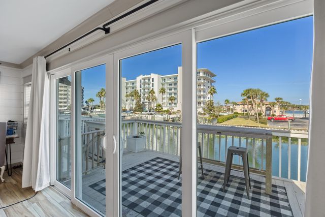 445 Gulf Shore Drive UNIT 14, Destin, FL 32541