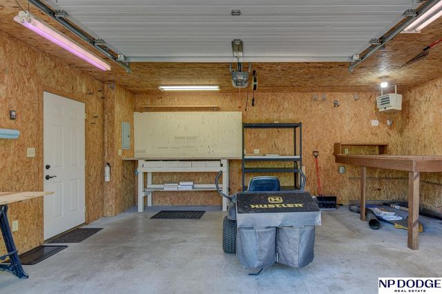 1154 James Drive, Blair, NE 68008