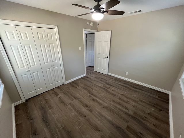 1809 Sycamore Drive, Mesquite, TX 75149