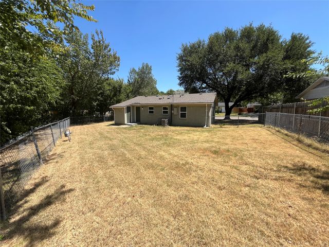 1809 Sycamore Drive, Mesquite, TX 75149