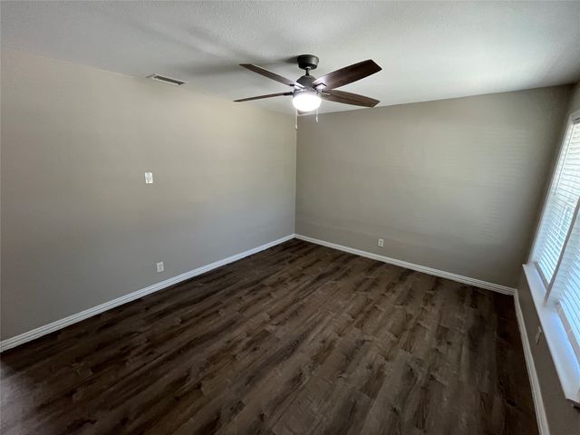 1809 Sycamore Drive, Mesquite, TX 75149