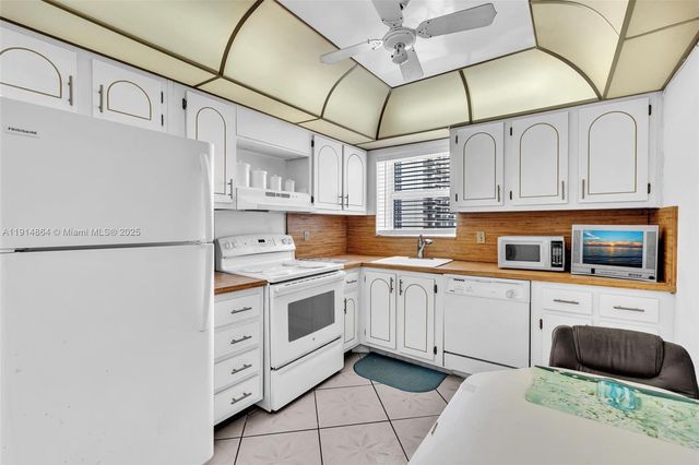 1865 S Ocean Dr 19E, Hallandale Beach, FL 33009