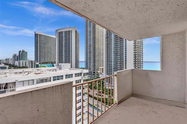 1865 S Ocean Dr 19E, Hallandale Beach, FL 33009