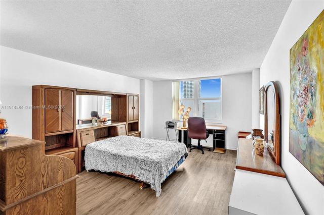 1865 S Ocean Dr 19E, Hallandale Beach, FL 33009