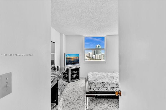 1865 S Ocean Dr 19E, Hallandale Beach, FL 33009